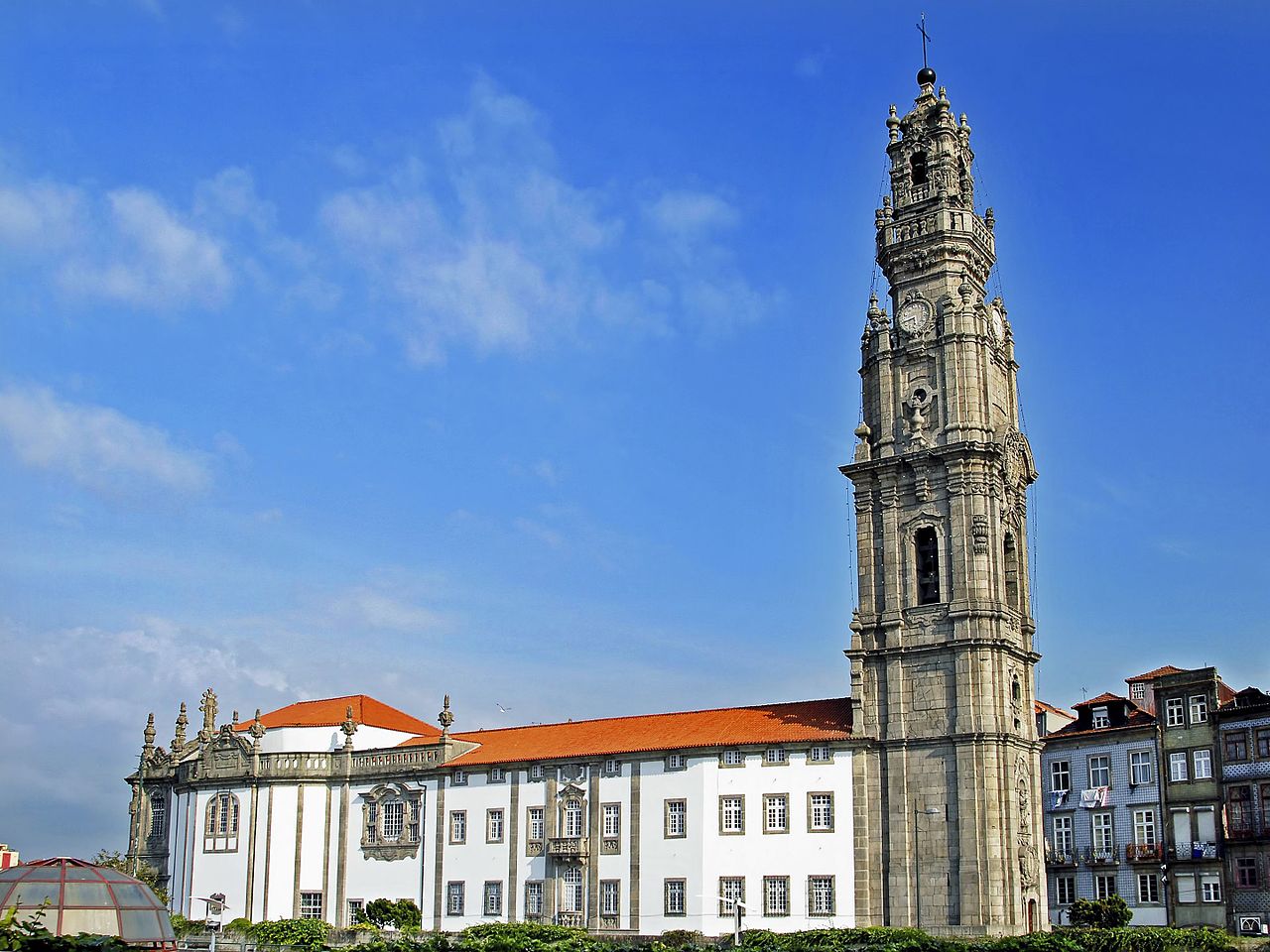 Clérigos Tower: Porto's Vertical Time Machine