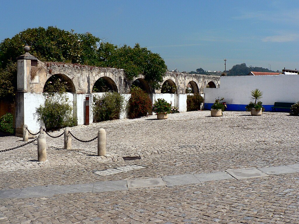 Aqueduto da Usseira - The Queen Who Actually Spent Her Own Money